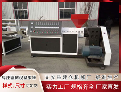 贵港塑料管材设备 巡线返程遇火情 青岛铁路公安处胶州所民警紧急处置保平安